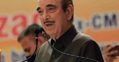 gulam nabi azad attacked on congress