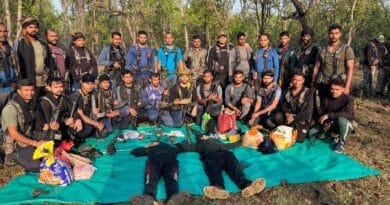मुठभेड़ में 2 महिला नक्सली ढेर, दोनों पर था 14-14 लाख का इनाम  1 2 women naxalites killed in encounter in balaghat, both had a reward of 14 lakh each, naxal news, police-naxalite encounter news.