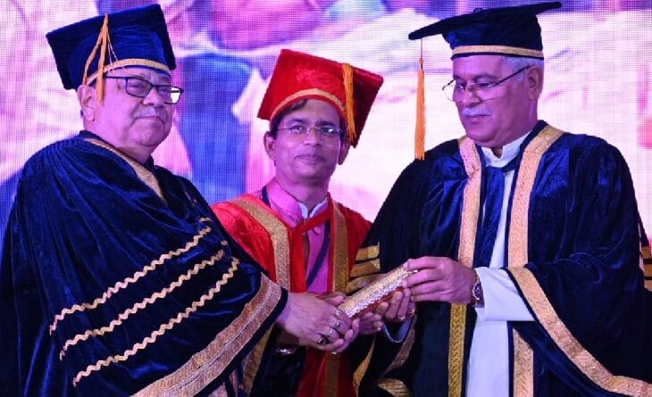 Sorbonne University of France gave honorary degree to CM Bhupesh Baghel for innovation, became doctor for the second time in a week, chhatisgarh news, bhupesh baghel, CM chhatisgarh news