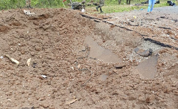 Naxalites blasted the vehicle in Chhattisgarh, 11 including 10 soldiers died, naxalite attacked on police vehicle, CM Bhupesh baghel