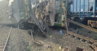 दो मालगाड़ी की टक्कर में 2 लोको पायलट की मौत, ट्रेन के डिब्बे पटरी से उतरे, लगी आग 3 Two train accidented and 2 loco pilet dead, chhatisgarh train accident train accident