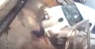 उज्जैन में बेकाबू कार ने युवक को उड़ाया, कार चलाना सीख रहा था आरोपी ड्राइवर 2 uncontrol car strongly hit a man in ujjain