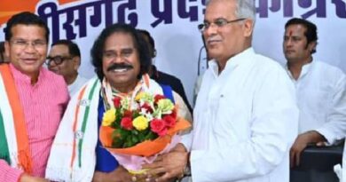 Tribal leader Nandkumar Sai joins Congress, PCC chief Markam gives membership, nandkumar sahar, chhatisgarh news, BJP news, Bhupesh Baghel,