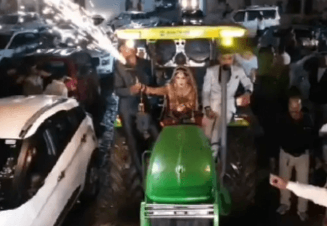 In Jabalpur, the bride's entry into the mandap by driving a tractor, the groom's side said - not the daughter-in-law, the daughter has come homeए jabalpur news, marriage, amazing news,