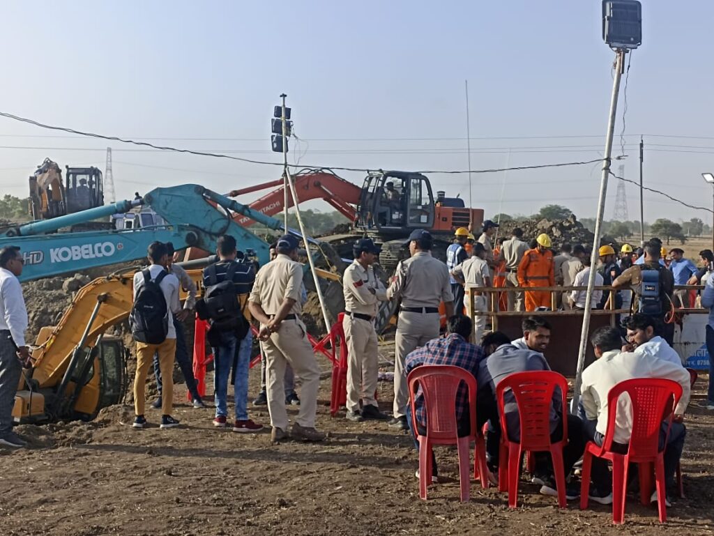 sehore news updates, sehore borewell case, rescue operation is continue, shrushti