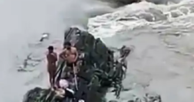 Four youths surrounded in Narmada river were rescued after 14 hours, had gone fishing, pulled out with the help of a rope, jabalpur news, mausam updates, weather updates, narmada flood