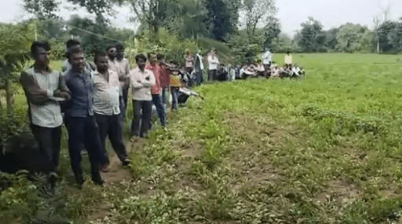 Murder of wife and her lover by hitting an axe, the accused reached the police station and said - she was unfaithful, crime news, murder, MP news