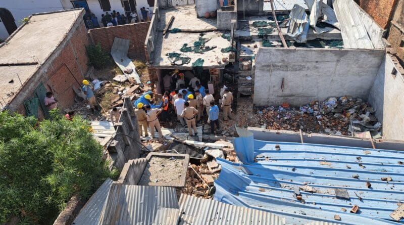 Blast in illegal firecracker factory destroys owner, two women die; 11 serious,damoh news, MP news, today updates, blast, MP updates, illegal fire factory blast