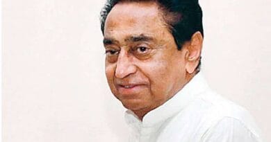 छिंदवाड़ा में कमलनाथ के बंगले पर असंतुष्टों ने जताया विरोध, गोटेगांव से शेखर चौधरी बोले- निर्दलीय लड़ूंगा 4 Dissidents protested against Kamal Nath's bungalow in Chhindwara, Shekhar Chaudhary from Gotegaon said - I will fight as an independent, election 2023, MP election 2023, congress news, kalluram news, MP news, Mp updates