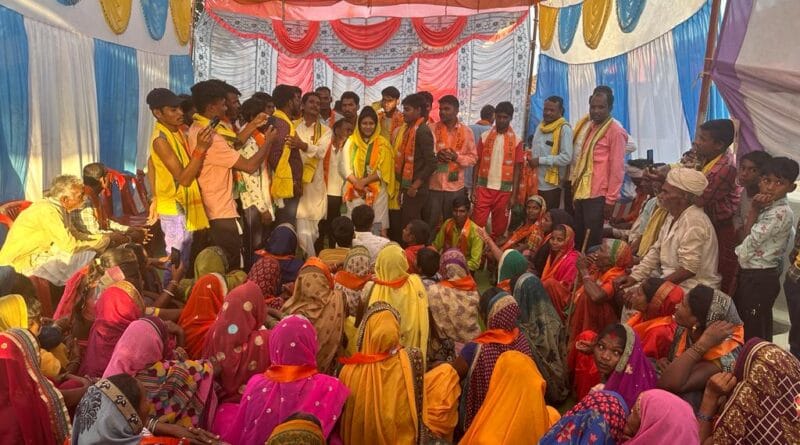 Slogans of Gondwana Zindabad were raised in the meeting of BJP candidate Monica Batti, she left Gongpa and joined BJP, kalluram news, chhindwada, Monika batti, MPelection 2023, election 2023
