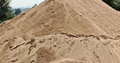 Sand storage and illegal excavation happening without permission in Chhindwara; Administration careless, chhindwara, kalluram news, sand illegal bhandaran, MP news, administrative news