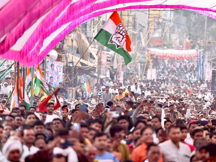 प्रियंका गांधी बोलीं- वादा भूली तो मुझे भी सबक सिखाना, कहा- सिंधिया ने पीठ में छुरा घोंपा, मोदी ने गद्दारों को पार्टी में लिया 1 Priyanka Gandhi said - If I forget my promise, then teach me a lesson, said - Scindia stabbed him in the back, Modi took traitors in the party, MP news, kalluram news, Mp election 2023, Election 2023. priyanka gandhi, sidhi, datiya, congress election sabha