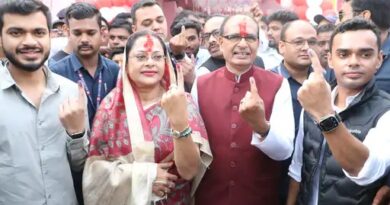 More than 75 percent voting on 230 seats of MP: Councilor murdered in Chhatarpur, firing in Dimani; Voting in torch light in Mungawali, MP election 2023, election 2023, MP election voting, kalluram news, shivraj singh chouhan, MP election commssion, voting