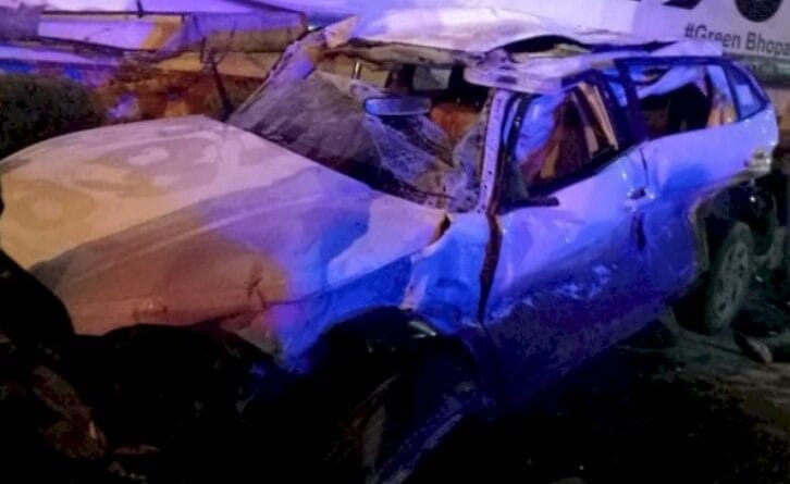 Speeding car overturns in Bhopal, two including bank employee killed; Were returning to Indore after celebrating mother's birthday, accident, bhopal, indore, kalluram news, 2 person dead