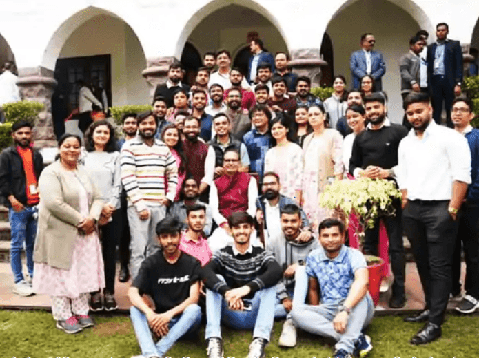 शिवराज बोले- मैं CM का दावेदार न तो पहले रहा, न आज हूं; प्रहलाद पटेल ने कहा- EVM की जगह गरीबों पर बात करें 2 Shivraj said- I have neither been a CM contender before nor am I today; Prahlad Patel said- talk about the poor instead of EVM, MP election 2023, election 2023, shivraj singh chouhan, kalluram news, CM face in MP, MP BJP