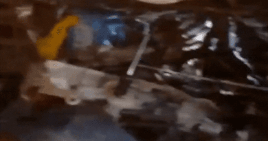 Car stuck on railway track in Indore kept getting dragged, driver ran away to save his life, indore, accident, train accident, MP news, today updates, kalluram news