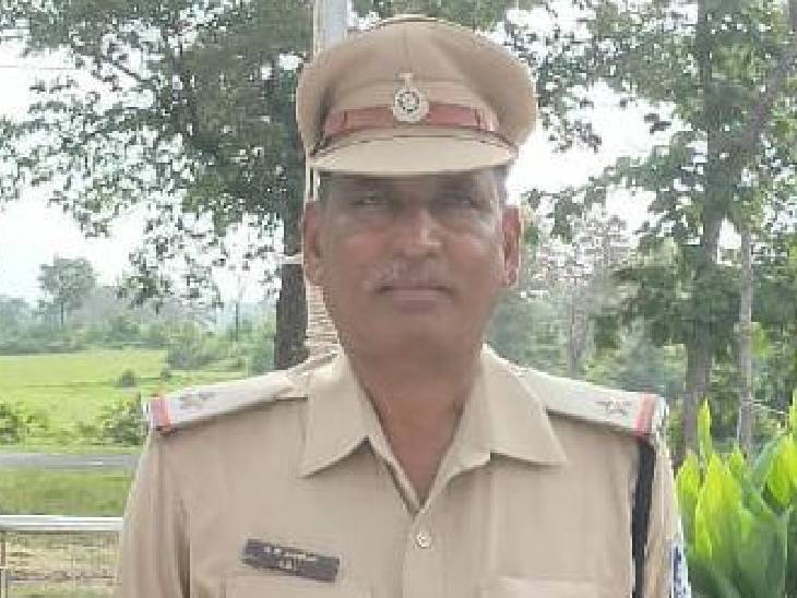 छिंदवाड़ा में बदमाश ने ASI को रौंदा, पेट्रोल पंप से बिना पैसे दिए भाग रहा था 1 In Chhindwara the miscreant trampled ASI, was running away from the petrol pump without paying, kalluram news, chhindwara, murder ASI in chhindwara, today updates, crime