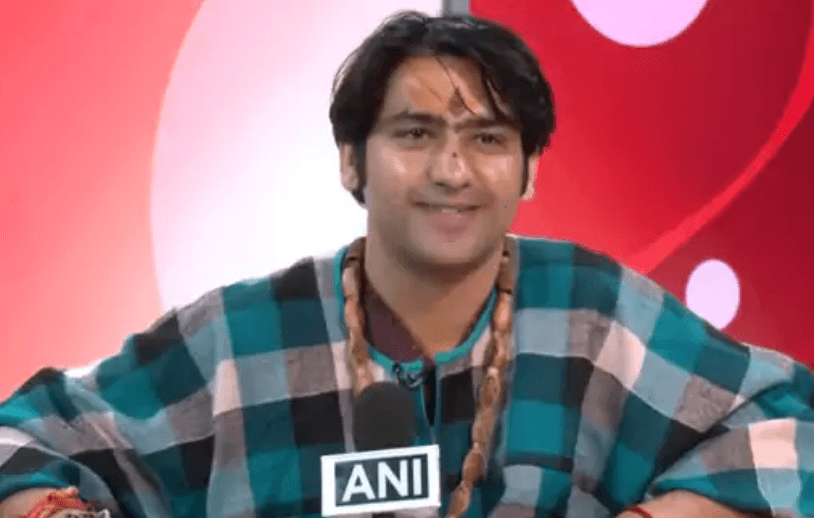 पं. धीरेंद्र शास्त्री बोले- राजनीति का विषय नहीं राम, कहा- राजनीति धर्म से चलती है, धर्म राजनीति से नहीं 1 Pt. Dhirendra Shastri said - Ram is not a subject of politics, said - Politics runs on religion, religion does not run on politics, pandit dhirendra krishna shashtri, kalluram news, chhatarpur, MP news, MP updates, today updates,