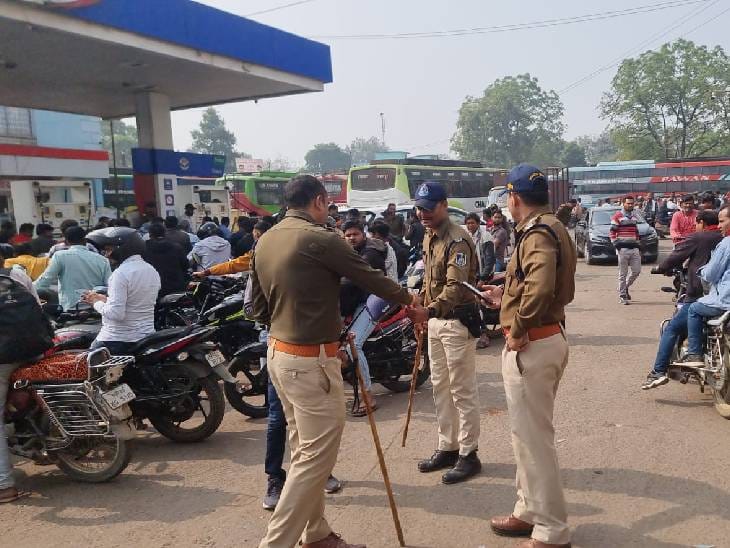 MP में 4 शहरों में काम पर लौटेंगे ड्राइवर, केंद्र सरकार से बातचीत के बाद बनी सहमति; भोपाल समेत अन्य शहरों में असमंजस 3 High Court's instructions - End the drivers' strike: CM Dr. Yadav said - People should not face shortage of essential things, bus-truck strike, MP news, today news, kalluram news, truck drivers strike in MP, CM mohan yadav