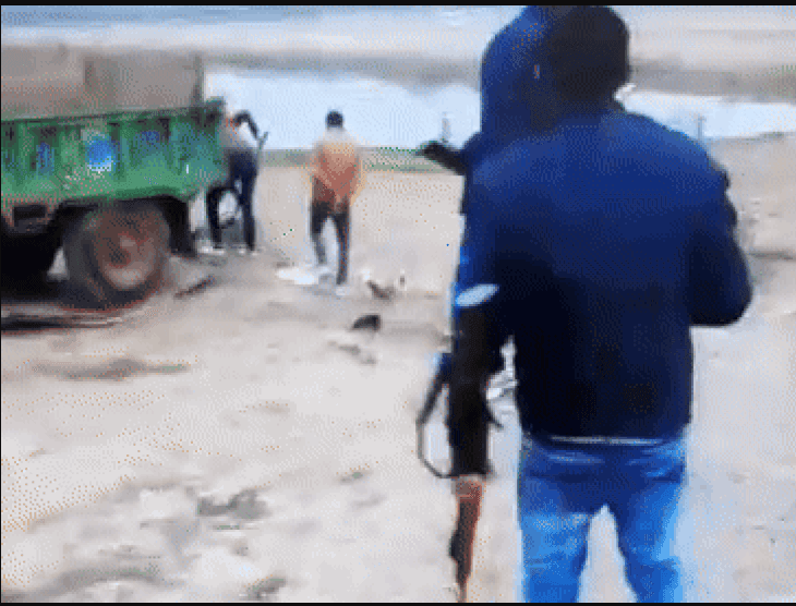 भाजपा ने सोशल मीडिया पर लिखा- AI से खनन माफिया पर रोक लगाएंगे; इधर, चंबल में रेत का अवैध उत्खनन शुरू 1 BJP wrote on social media – Will stop mining mafia with AI; Here, illegal excavation of sand starts in Chambal, kalluram news, crime, illegal exavation in chambal, AI, MP govt