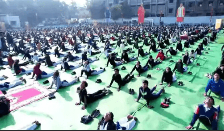 युवा दिवस पर CM ने किया प्राणायाम, सूर्य नमस्कार, बोले- उज्जैन से 5 लाख लड्डू अयोध्या भेजेंगे 5 On Youth Day, CM did Pranayama, Surya Namaskar, said- will send 5 lakh laddus from Ujjain to Ayodhya, kalluram news, yuva diwas, today updates, MP news, bhopal, CM Dr. Mohan yadav