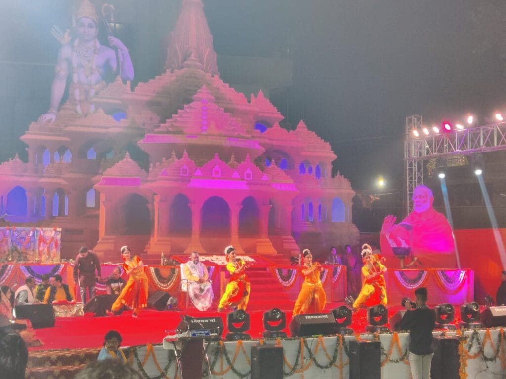 ‘अयोध्या’ की तरह सजा MP, जबलपुर में ग्वारीघाट पर जलेंगे 51 हजार दीप, गुना-सागर-रतलाम भी होंगे जगमग 3 MP punished like 'Ayodhya', 51 thousand lamps will be lit at Gwarighat in Jabalpur, Guna-Sagar-Ratlam will also be illuminated, ujjain, kalluram news, MP news,, decorate MP like ayodhya