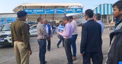 DRM ने किया रानी कमलापति-बीना रेल खंड का निरीक्षण, दिए दिशा-निर्देश 3 DRM inspected Rani Kamalapati-Bina railway section, gave guidelines, bina, sagar, kalluram news, railway station bina