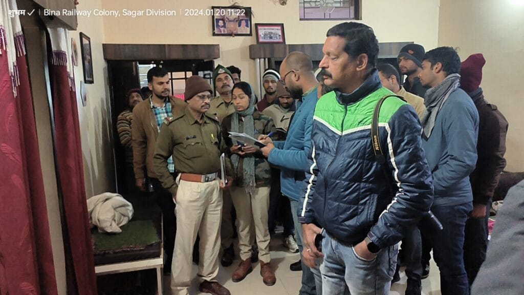 बीना में घर में मिले डॉक्टर दंपती के शव, सुसाइड नोट में लिखा- कर्ज से परेशान होकर जान दे रहे 2 Dead bodies of doctor couple found in their house in Bina, written in suicide note - Troubled by debt, they are committing suicide, Bina, kalluram news, Sagar, doctor couple death, mP news, crime 0