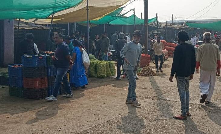 In Chhindwara, onion of Rs 10 per kg was being sold at Rs 25, vehicles did not ply on the roads; Prices of essential commodities doubled, chhindwara, bus-truck strike, MP news, kalluram news
