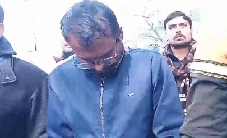 The Seed Corporation officer kept walking with his head bowed, had said - you will have to give one night in return for the job, gwalior, bhopal. The Seed Corporation officer case, kalluram news