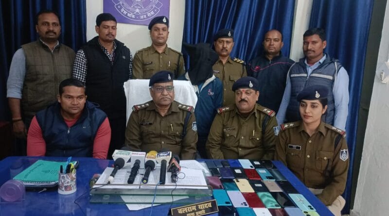 Man who stole mobile from moving train arrested in Jabalpur, 37 mobiles recovered, jabalpur, crime, mobile theft, kalluram news
