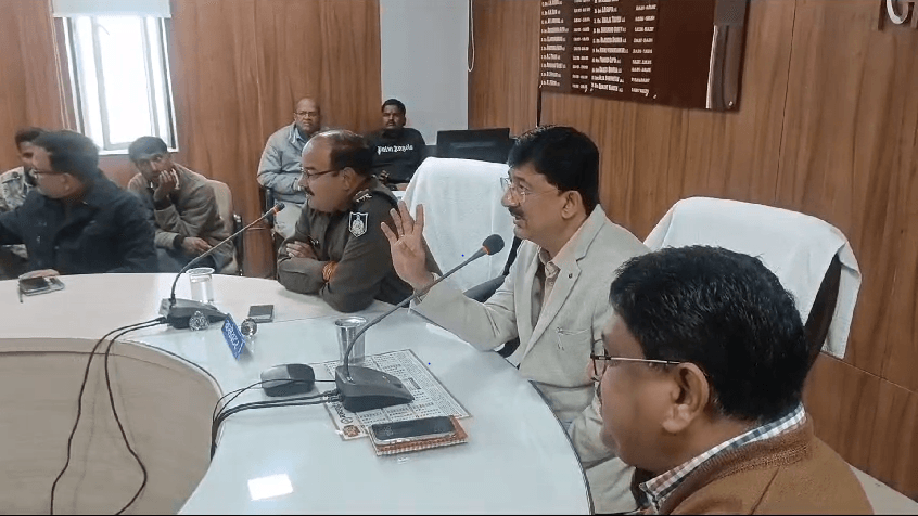 MP में 4 शहरों में काम पर लौटेंगे ड्राइवर, केंद्र सरकार से बातचीत के बाद बनी सहमति; भोपाल समेत अन्य शहरों में असमंजस 5 High Court's instructions - End the drivers' strike: CM Dr. Yadav said - People should not face shortage of essential things, bus-truck strike, MP news, today news, kalluram news, truck drivers strike in MP, CM mohan yadav
