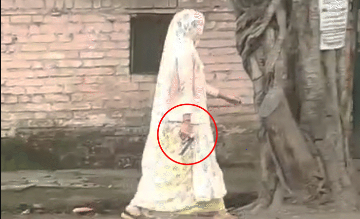 Husband-brother-in-law shot dead in land dispute, accused woman reached police station with a machete in her hand, ujjain, double murder, kalluram news, crime