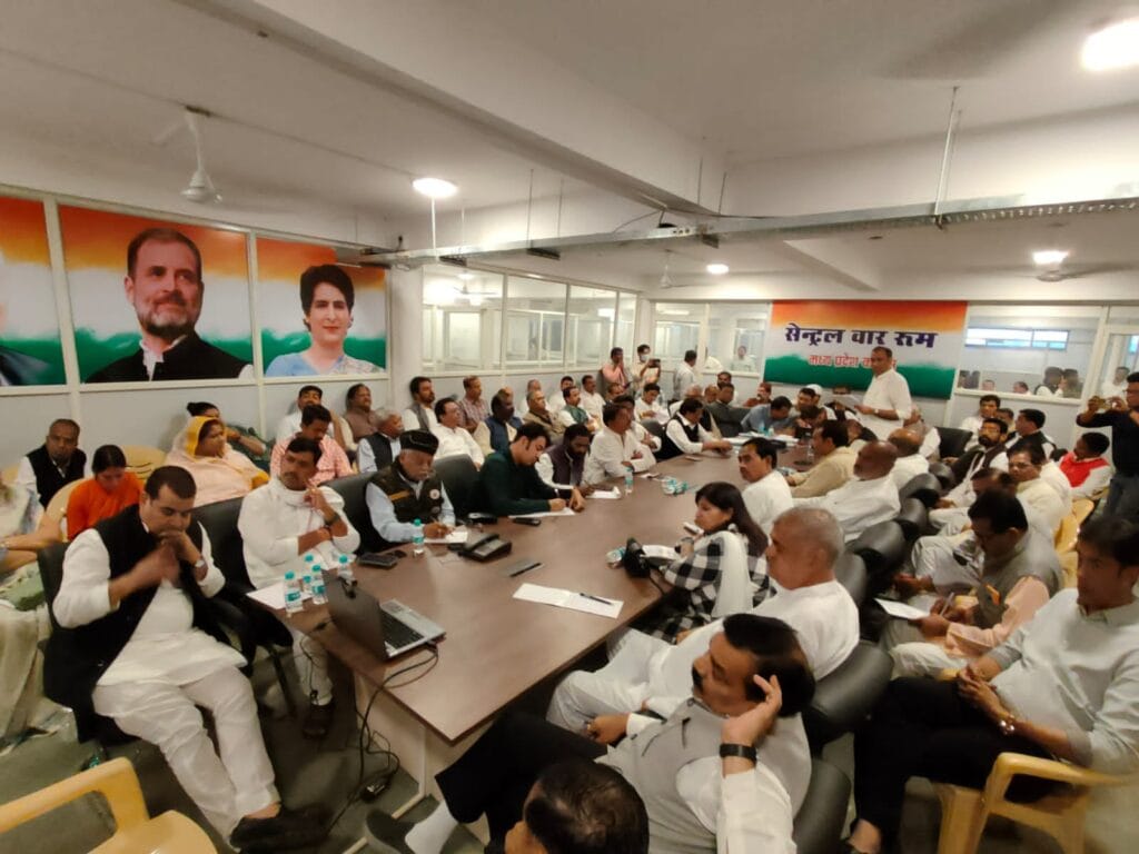 सज्जन वर्मा बोले- कमलनाथ हमारे नेता थे, हैं और रहेंगे, PCC में बैठक में कहा- चेस्ट पेन के कारण दिल्ली गए थे पूर्व CM 1 Sajjan Verma said - Kamal Nath was, is and will be our leader, former CM had gone to Delhi due to chest pain, Kalluram News, MP Congress, Politics, Bharat Jodo Nyaya Yatra Updates