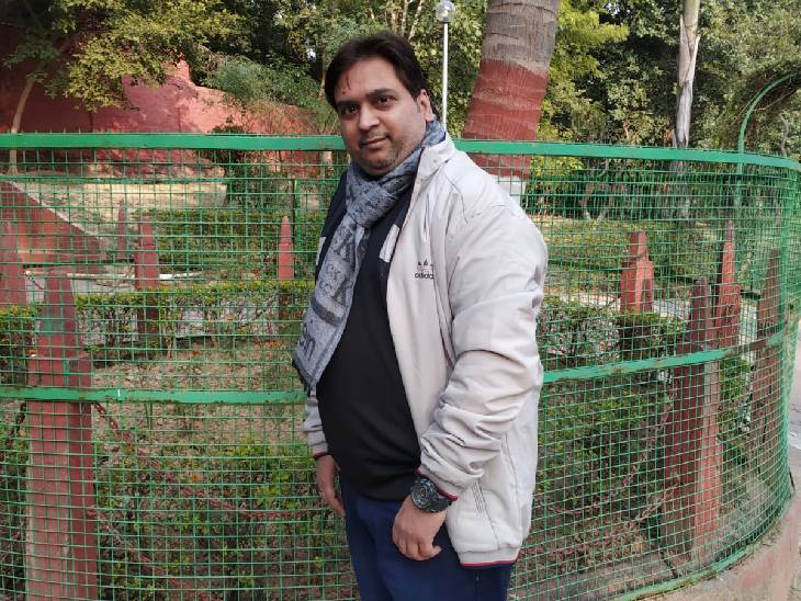 इंदौर में Paytm के फील्ड मैनेजर का शव फंदे पर मिला, पत्नी बोली- जॉब को लेकर डिप्रेशन में थे 1 Dead body of Paytm field manager found hanging in Indore, wife said - he was in depression due to job, Indore, Gwalior, Paytm employee suicide, Kalluram News, Crime