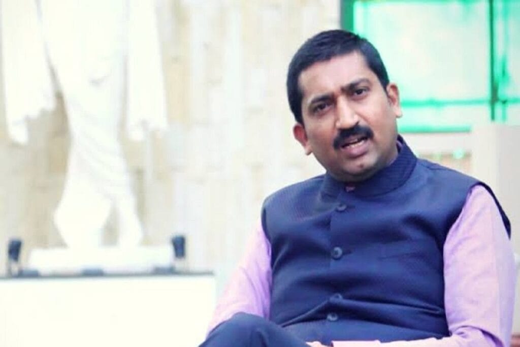 Obscene chat in the name of IAS Narhari, Industry Commissioner said - someone made it with criminal intentions; Crime branch is investigating, kalluram news, IAS P Narhari, bhopal, today updates, MP news