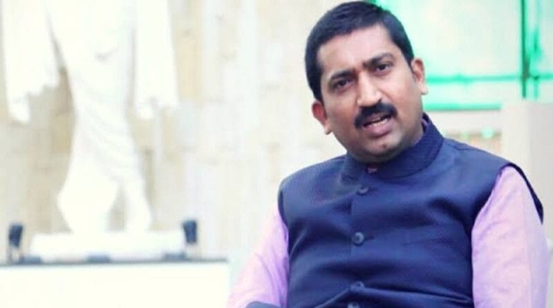 Obscene chat in the name of IAS Narhari, Industry Commissioner said - someone made it with criminal intentions; Crime branch is investigating, kalluram news, IAS P Narhari, bhopal, today updates, MP news