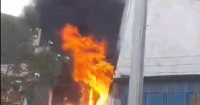 किराना दुकान में आग लगने से महिला जिंदा जली; मां को बचाने में बेटा भी झुलसा 4 Woman burnt alive in fire in grocery shop; Son also got burnt while saving his mother, Kalluram News, Indore, Fire in Indore