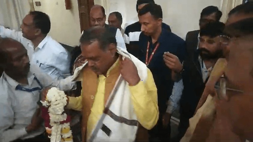 पिछड़ा वर्ग आरक्षण पर कैबिनेट मंत्री का बड़ा बयान, नारायण सिंह बोले- 27 फीसदी OBC आरक्षण मुद्दा नहीं 1 Cabinet minister's big statement on backward class reservation, Narayan Singh said - 27 percent OBC reservation is not an issue, Jabalpur, Kalluram News, Today Update, Narayan Singh Kushwah
