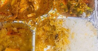 वंदे भारत के भोजन में कॉकरोच, रेलवे ने ठेकेदार पर लगाया 45 हजार रुपए का जुर्माना 6 Cockroach in food of Vande Bharat, Railways imposed fine of Rs 45 thousand on contractor, Railway, Kalluram News, IRCTC Nigligence, Jabalpur, Vande Bharat Train