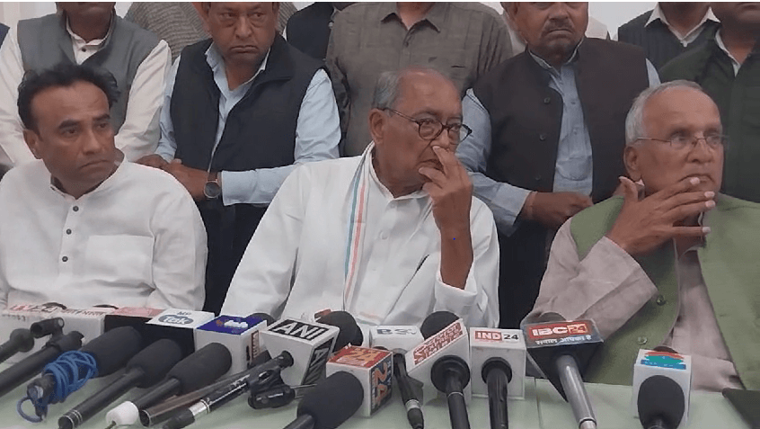 दिग्विजय सिंह बोले- कमलनाथ कहीं नहीं जा रहे: जबलपुर में कहा- मेरे साथ टिकाऊ लोग, जो BJP में गए वे बिकाऊ 1 Digvijay Singh said - Kamal Nath is not going anywhere: Said in Jabalpur - People who are durable with me, those who joined BJP are for sale, Jabalpur, Kalluram News, Digvijay Singh, Former Chief Minister Digvijay Singh Spoke In Jabalpur, Congress Kamal Nath BJP Joining Update