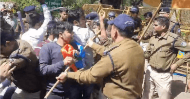 Clash between NSUI workers and police in Jabalpur, more than 30 workers arrested, Jabalpur, NSUI Exhibited, Kalluram News