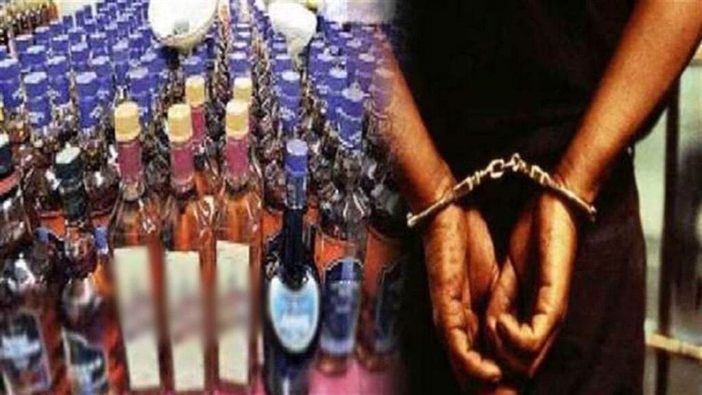 Illegal liquor seized from two accused in Bina, they were carrying it hidden in a sack, Bina, Sagar, Kalluram news, Police Action