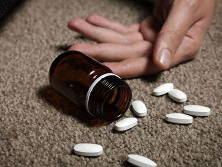 छिंदवाड़ा में युवक ने जहर खाया, इलाज के दौरान मौत 1 Youth consumed poison in Chhindwara, died during treatment, Kalluram News, Crime, Suicide, Today Updates, Chhindwara