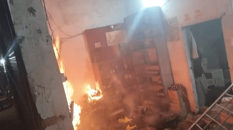 Dead body of 8 year old girl found in Jabalpur, suspicion of murder after rape; People set fire to liquor shop, Jabalpur, Kalluram News, Crime, Murder and Rape With Child