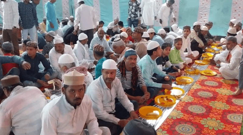 Iftar with dates and water on the first day of Ramzan in Jabalpur, Jabalpur, Roza Iftar, Kalluram News