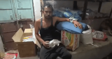 आंख में मिर्च झोंक व्यापारी से लूटे दो लाख रुपए, पीड़ित बोला- बका से हमला किया 1 Looted two lakh rupees from traders selling chilli in the eye, killed and said - killed the rest too, Crime, Morena, Kalluram News, Today Updates