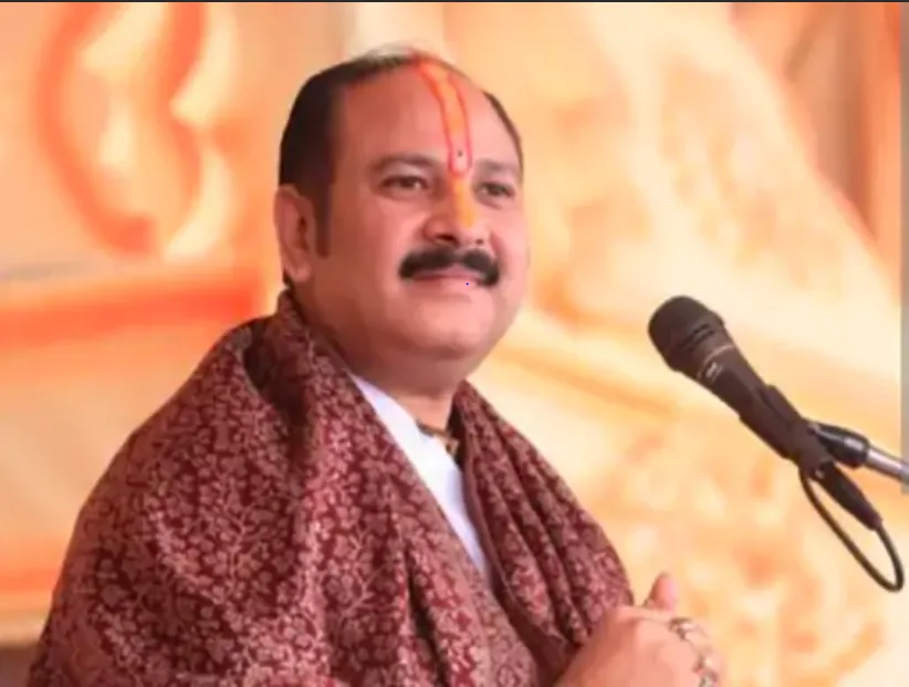Pandit Pradeep Mishra admitted to Indore hospital after brain swelling, said in Neemuch - someone threw coconut instead of gulal, Pandit Pradip Mishra, Kalluram News, Neemuch, Today Updates