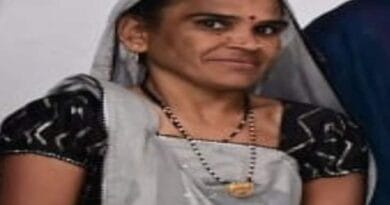 Wife murdered in front of daughters in Indore, mechanic sat on her chest and attacked her with a pestle; I was in pain for 5 hours, Kalluram News, Today Updates, Crime, Murder