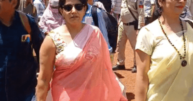 MP की 9 लोकसभा सीट पर वोटिंग कल, 81 हजार कर्मचारी सामग्री लेकर मतदान केंद्रों पर रवाना 2 Voting tomorrow on 9 Lok Sabha seats of MP, 81 thousand employees left for polling centers with material, Loksabha Election 2024, Kalluram News, Today Updates, MP News, Loksabha Voting